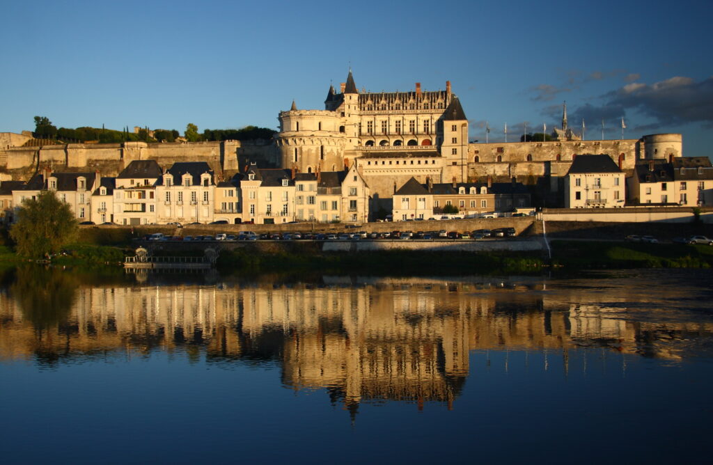 Amboise Castle | Food & Wine Trips to Loire Valley | ATOP
