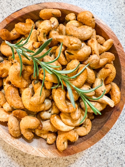 Rosemary Cashews